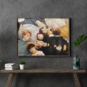 خرید تابلو عکس بند بی تی اس BTS - کارماتوس (انواع قاب عکس و پوستر, قاب عکس) از کرماتوس