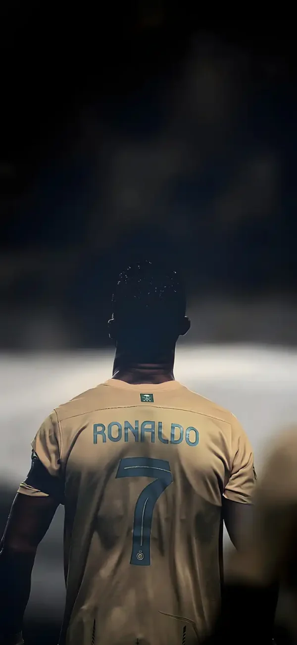 عکس کریستیانو رونالدو در پیراهن زرد النصر عربستان در لیگ حرفه‌ای