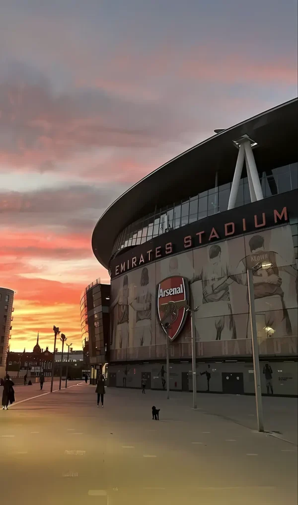 والپیپر آرسنال ورزشگاه امارات در شب