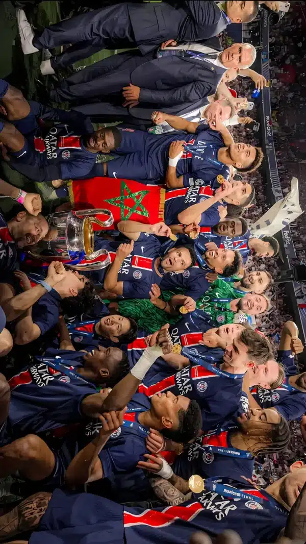 والپیپر پاریس سن ژرمن با حضور لیونل مسی