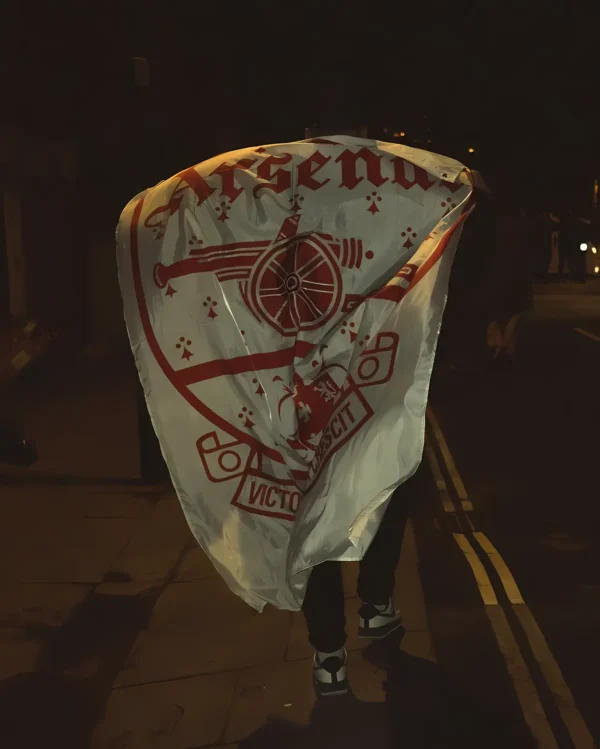 والپیپر آرسنال تم تاریک برای گوشی