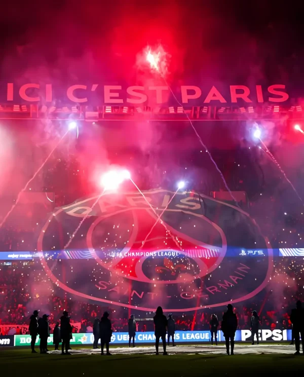 والپیپر پاریس سن ژرمن از ورزشگاه پارک د پرنس